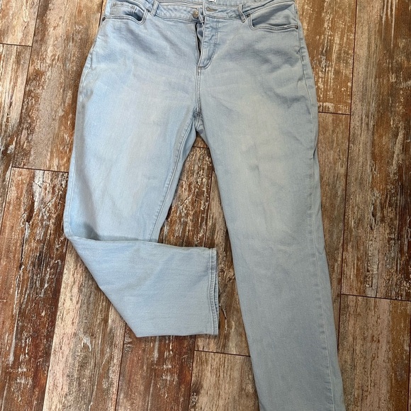 LOFT Blue Straight Leg Jeans Classic Style - Picture 1 of 4